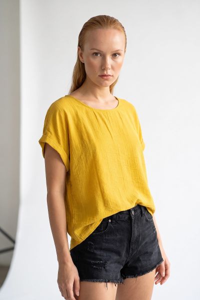Μπλούζα oversize με κέντημα στην πλάτη