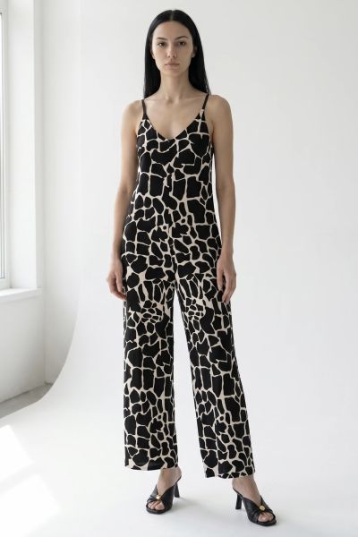Ολόσωμη φόρμα animal print με λεπτή τιράντα