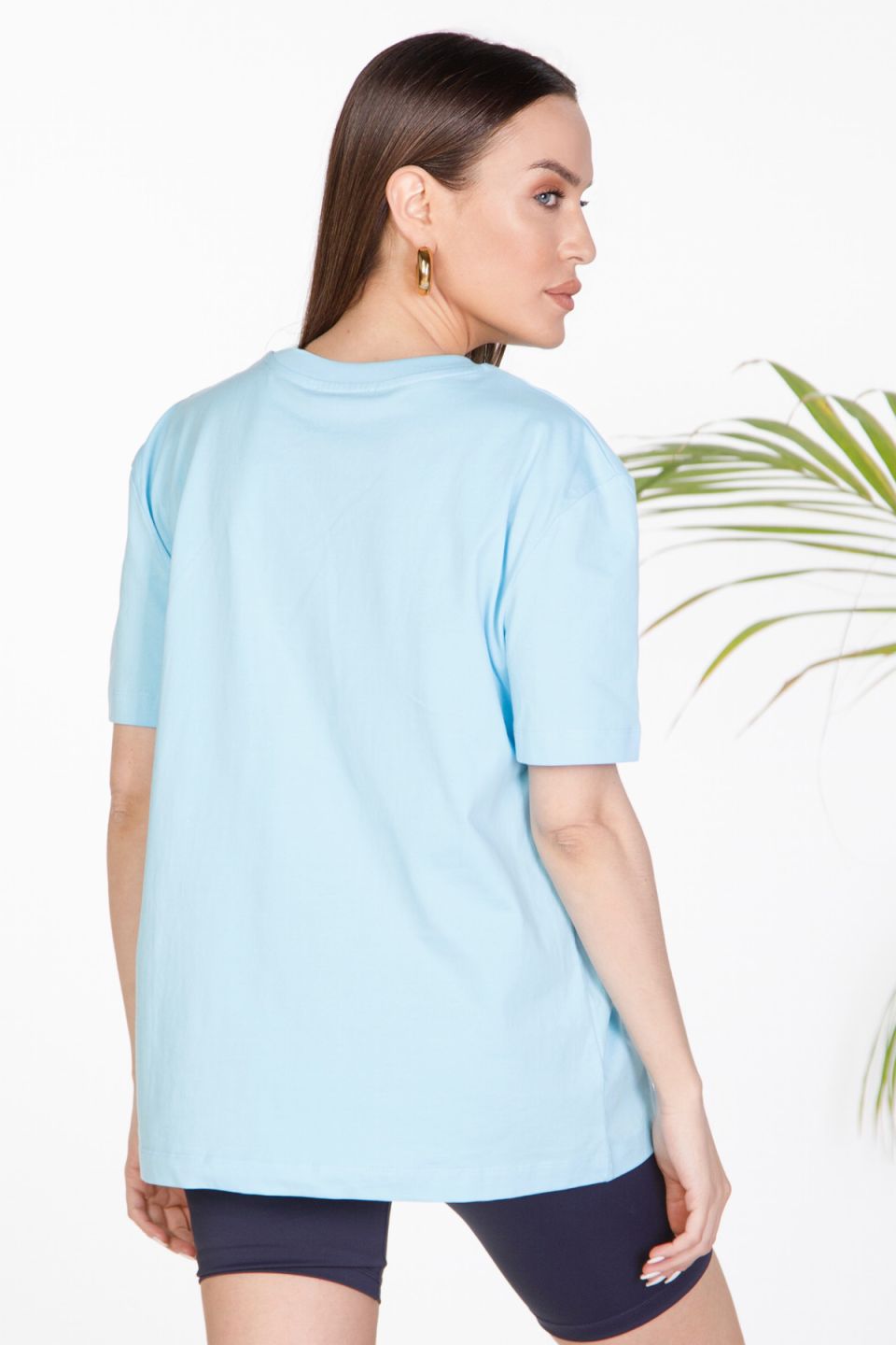 Basic t-shirt με στρογγυλή λαιμόκοψη