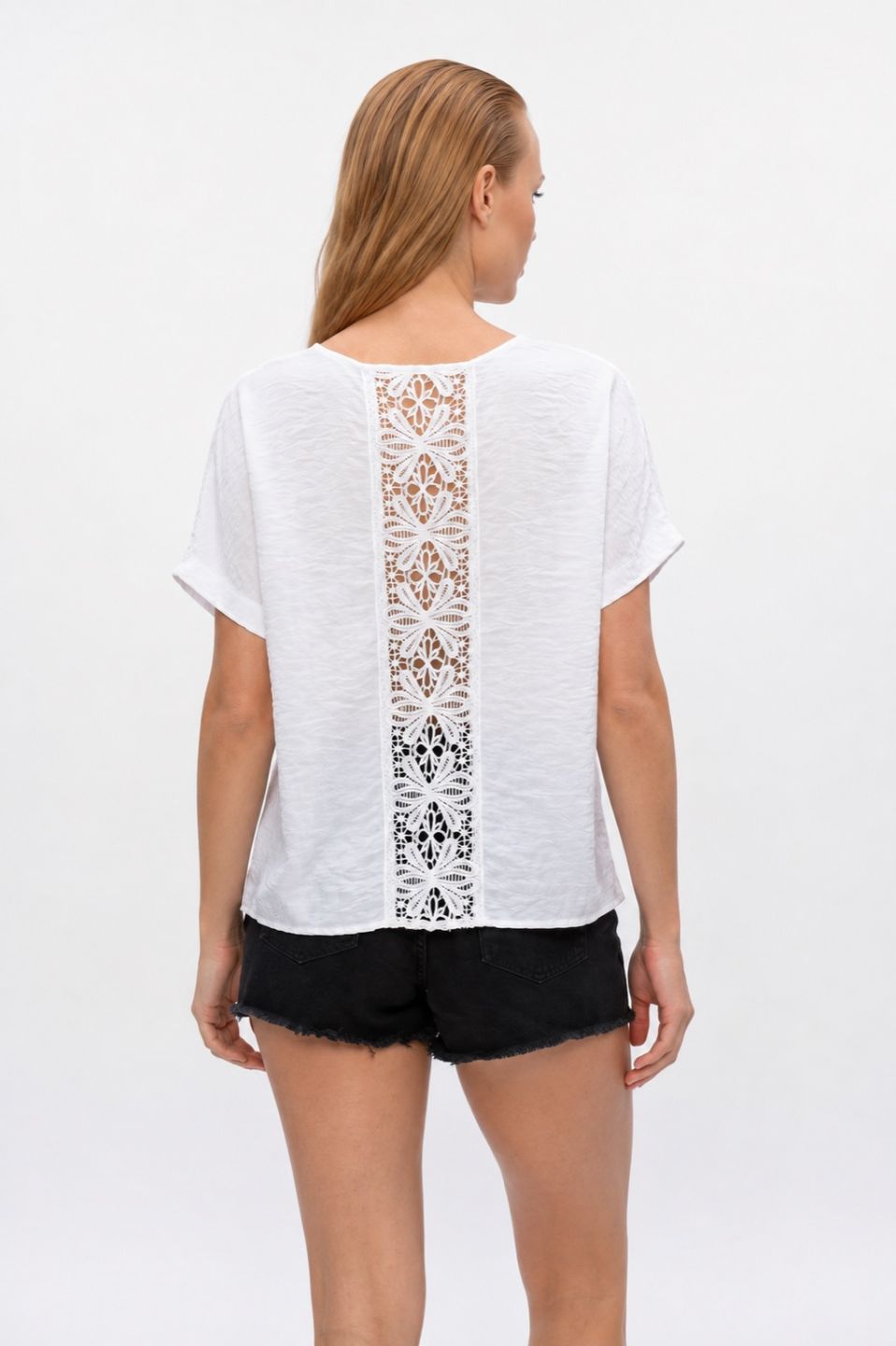 Μπλούζα oversize με κέντημα στην πλάτη