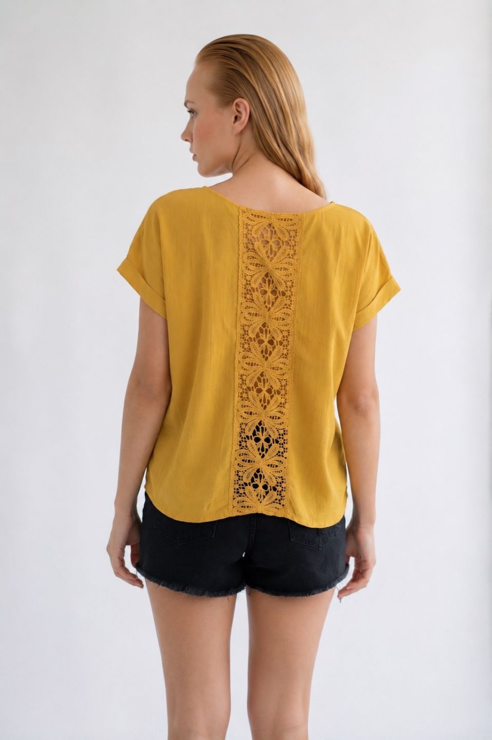 Μπλούζα oversize με κέντημα στην πλάτη