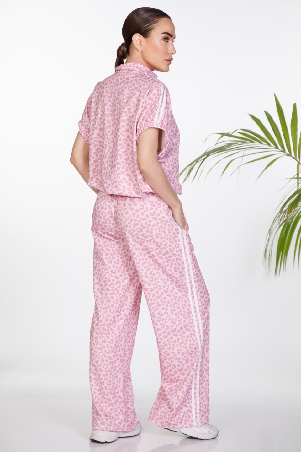 Leopard short-sleeve cardigan set with pants