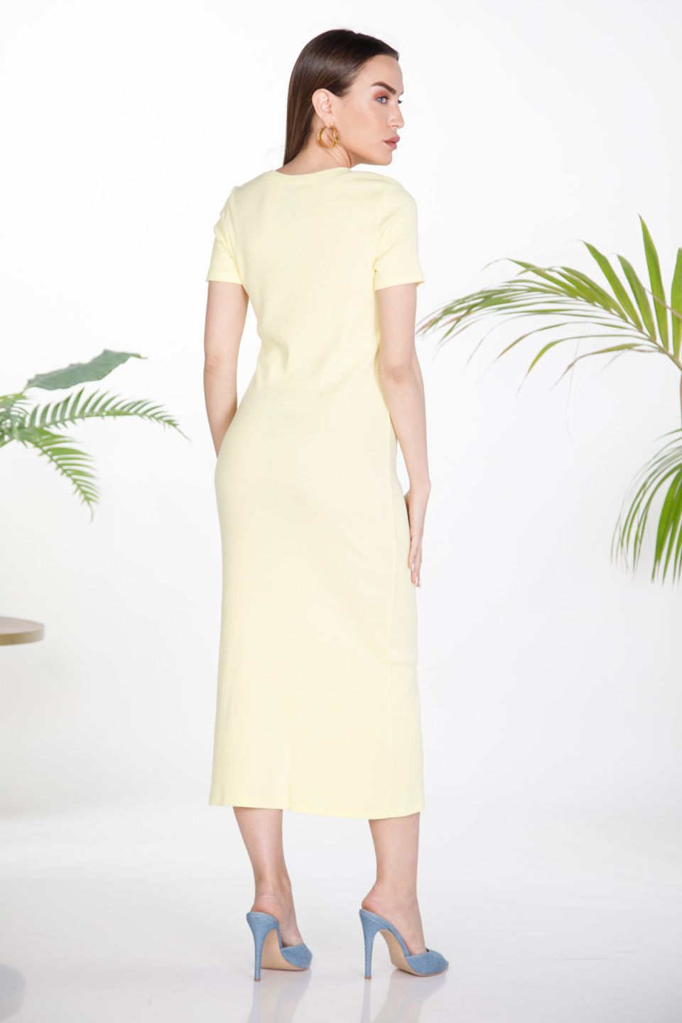 Midi ribbed dress with buttons and V-neckline