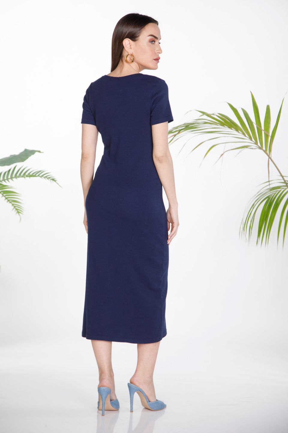 Midi ribbed dress with buttons and V-neckline