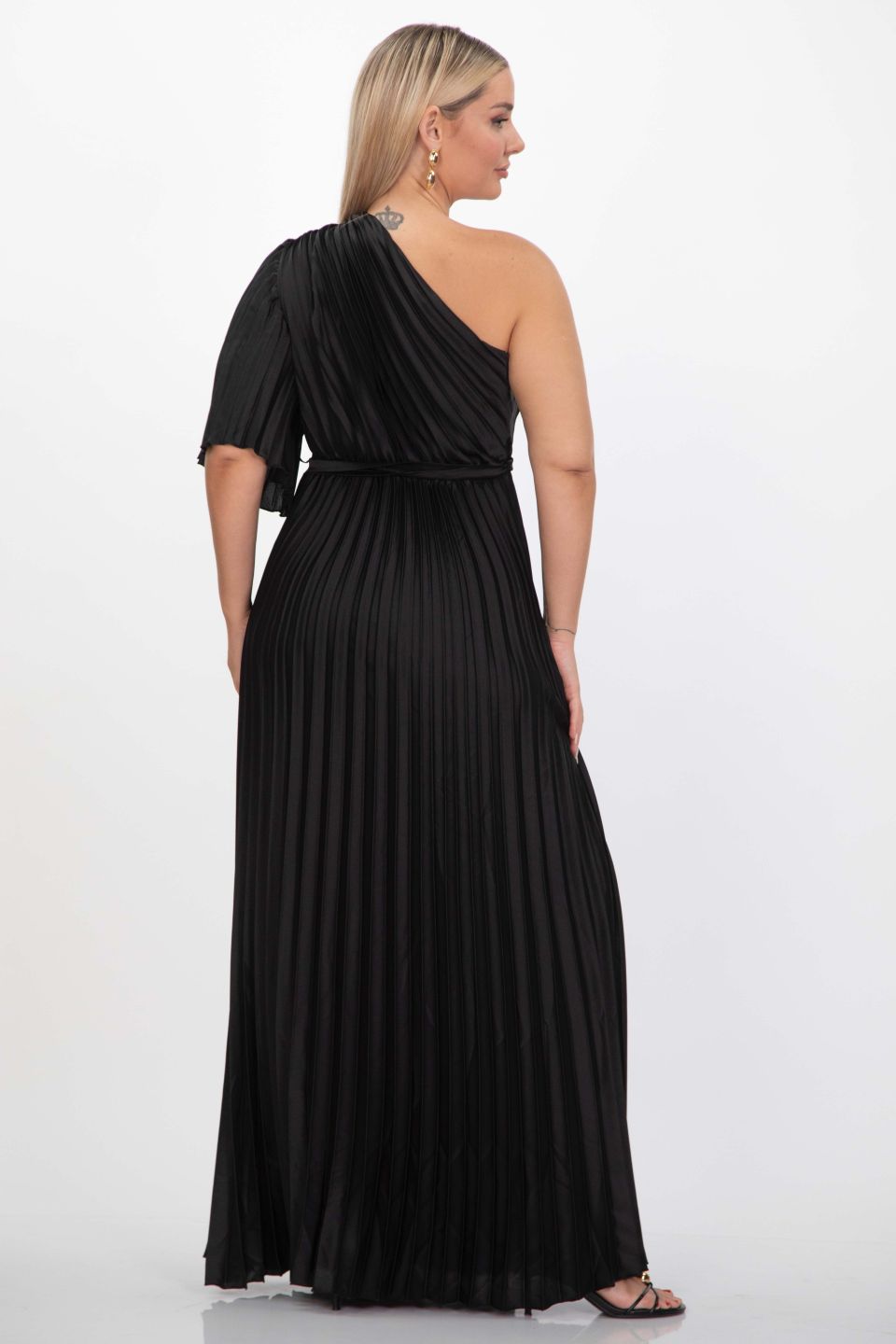 One shoulder pleated maxi dress