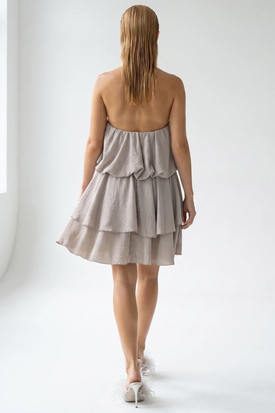 Halter neck ολόσωμο σορτς με βολάν