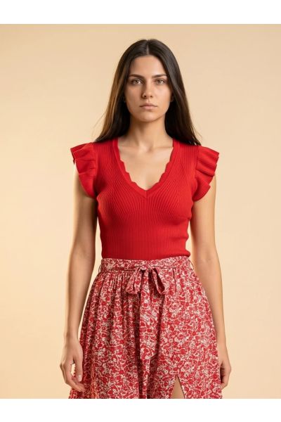 Short-sleeve ribbed top with ruffles