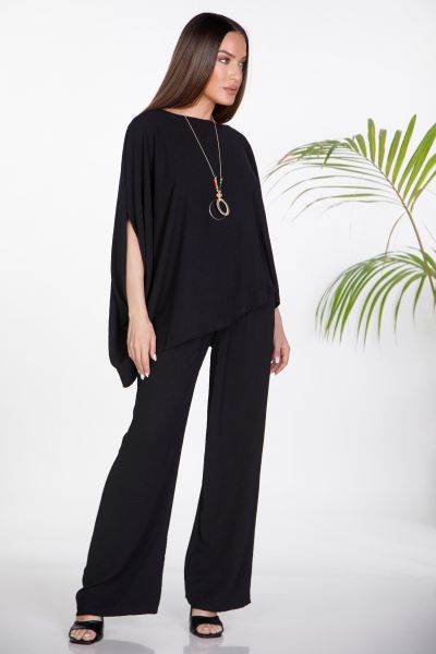 Σετ ασύμμετρη oversize μπλούζα με κολιέ και παντελόνι