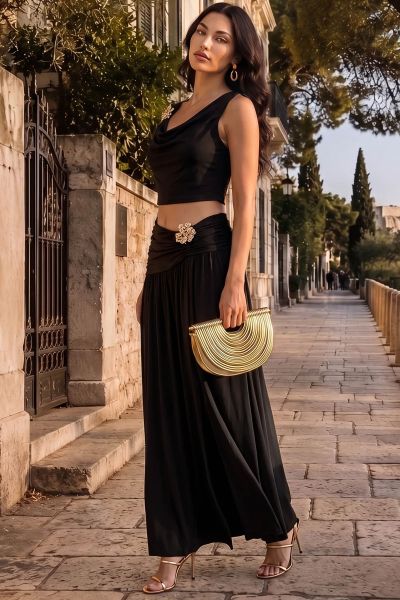 Σετ ντραπέ μπλούζα με αγκράφα και φούστα με σούρες