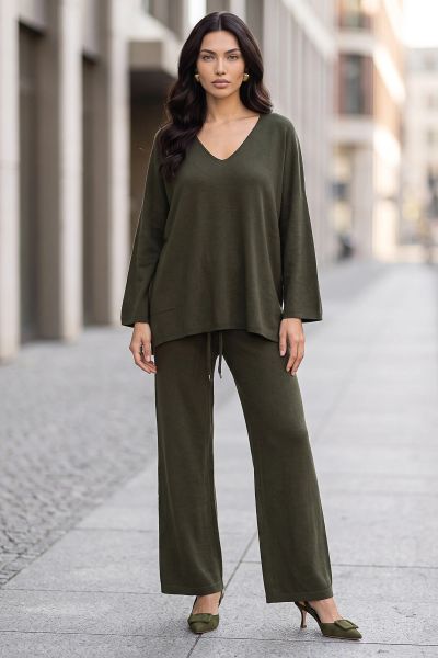 Πλεκτό σετ oversized μπλούζα V και παντελόνι με κορδόνι