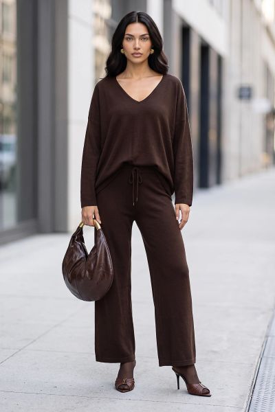 Πλεκτό σετ oversized μπλούζα V και παντελόνι με κορδόνι