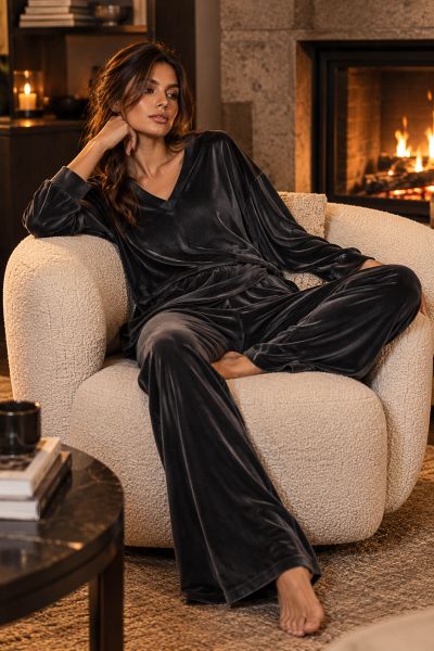 Βελουτέ σετ μπλούζα με V & παντελόνι με λάστιχο