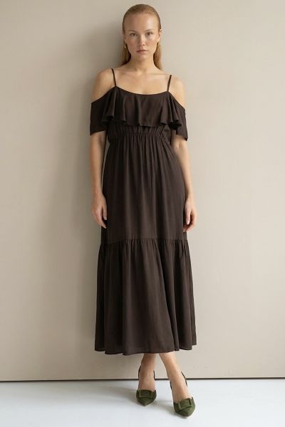 Off-the-shoulder maxi strappy dress with frills