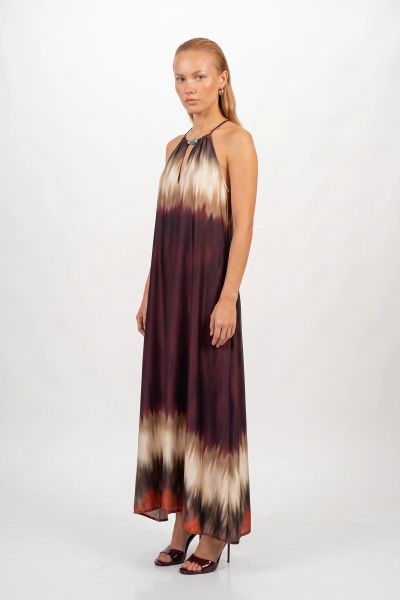Μάξι φόρεμα με halter λαιμόκοψη και τύπωμα tie-dye