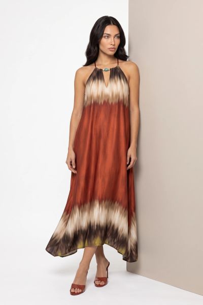 Μάξι φόρεμα με halter λαιμόκοψη και τύπωμα tie-dye