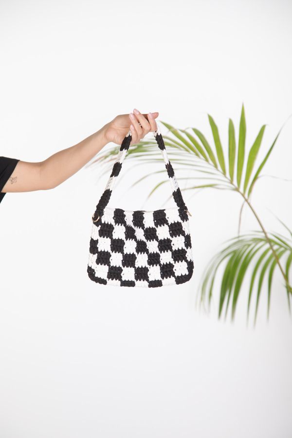 Woven checkered shoulder bag