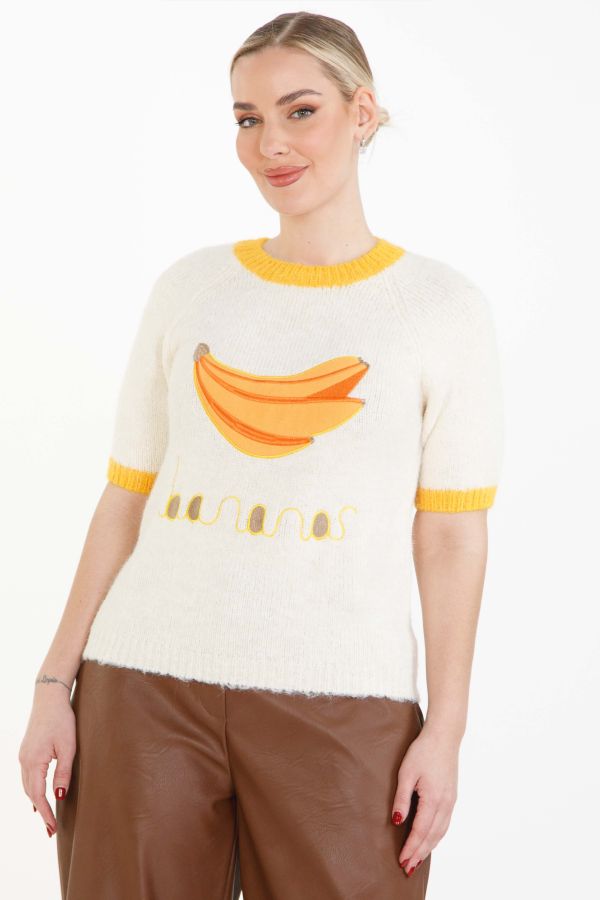 Knitted blouse with banana pattern