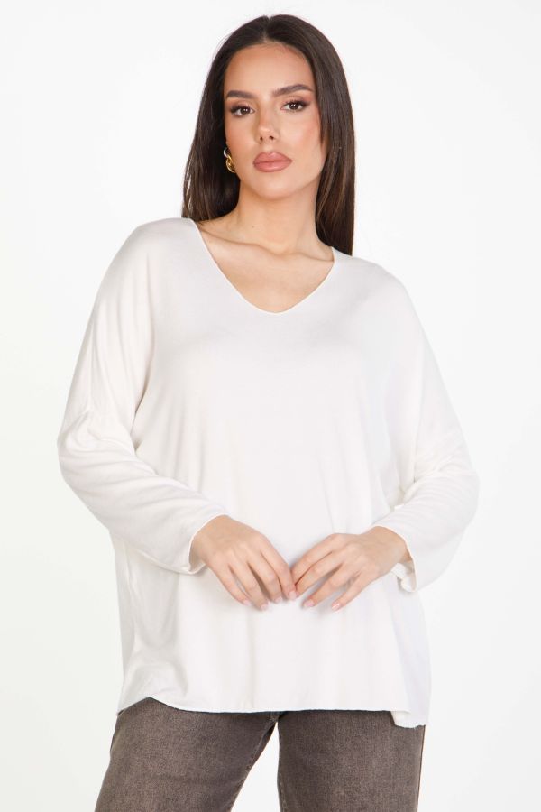 Longsleeve blouse in bat sleeves