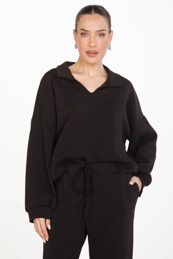 Sweatshirt with collar