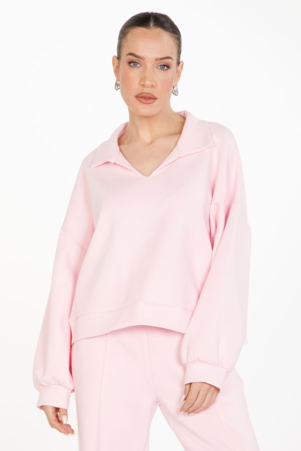 Sweatshirt with collar