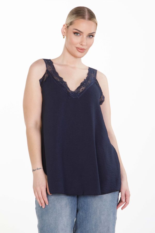 Sleeveless lingerie top with lace details