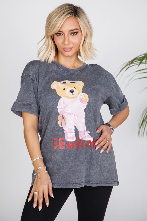 T-shirt with teddy bear design