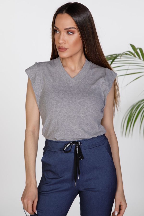 Short-sleeve top with V-neck