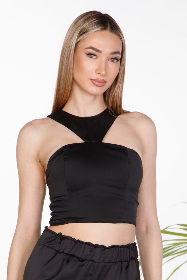 Backless croptop with geometric neckline