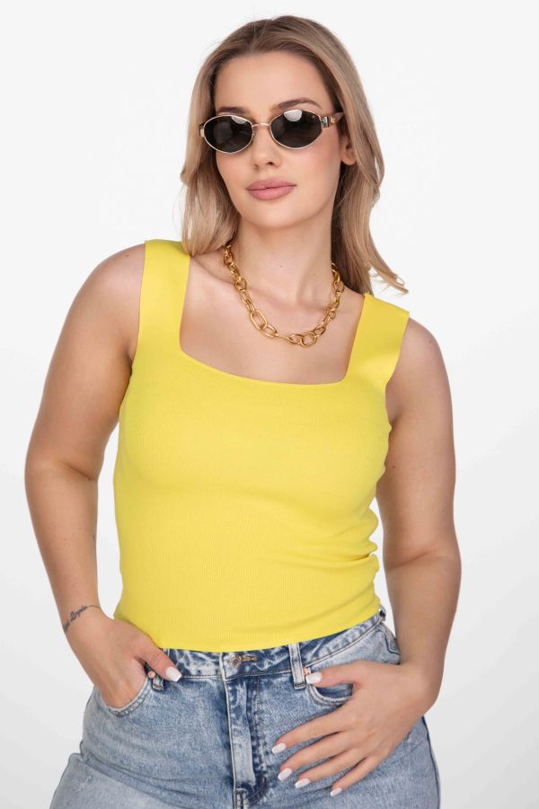 Ribbed crop top