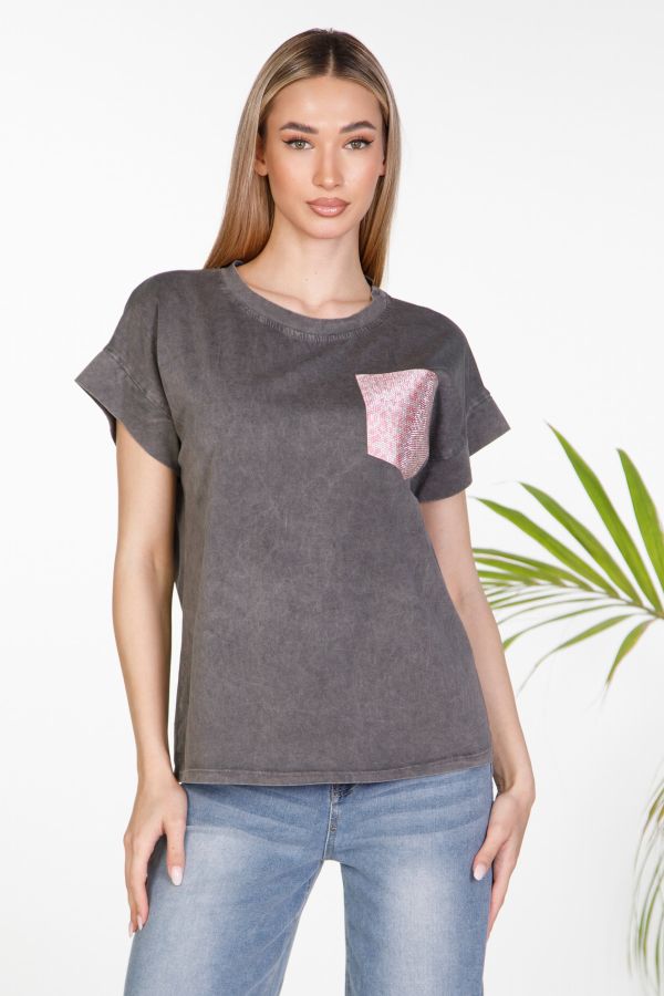 T-shirt με λεοπάρ τσέπη & στρας
