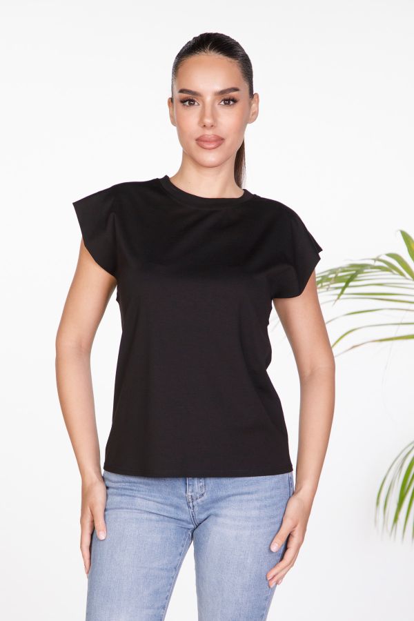 Solid t-shirt with padded shoulders