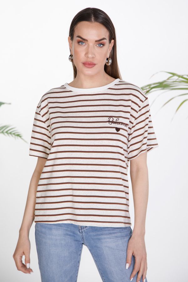 Ριγέ t-shirt με κέντημα