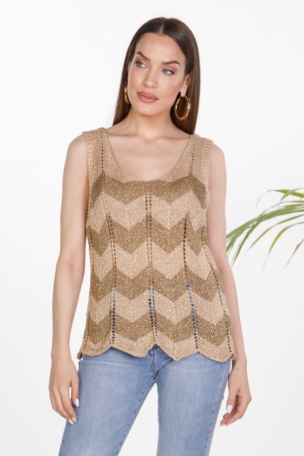 Sleeveless knit beachwear top with lurex
