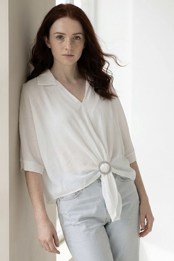 Short sleeve batwing top with buckle
