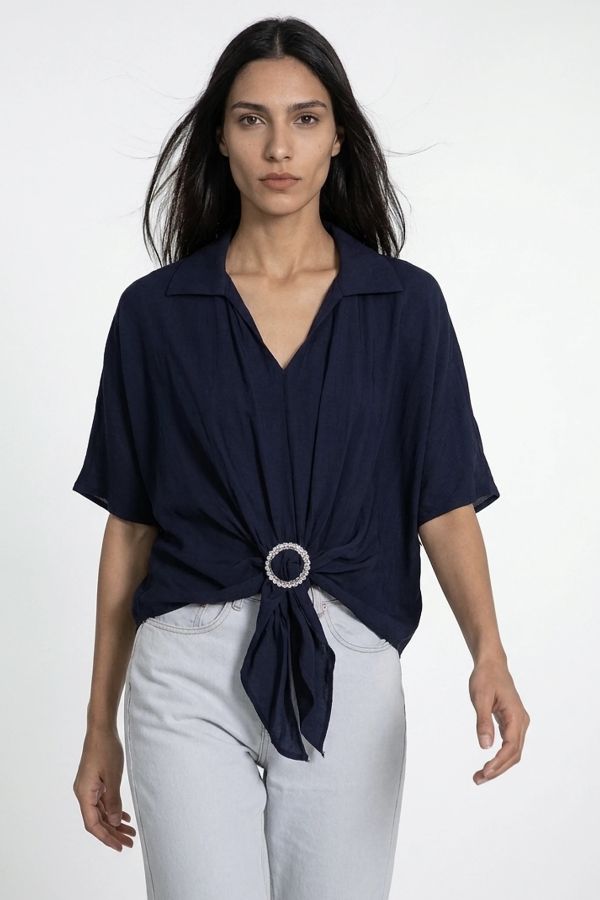 Short sleeve batwing top with buckle