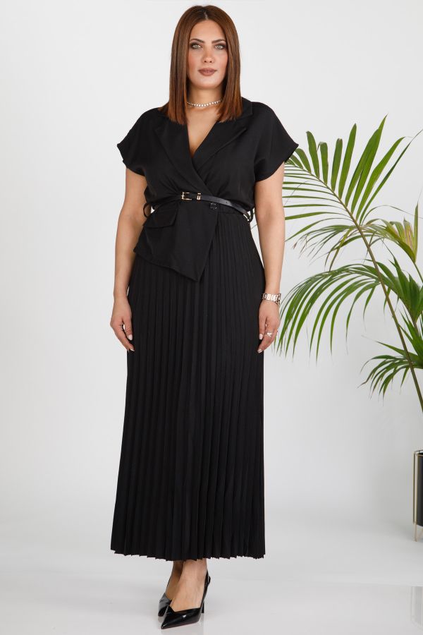 Maxi pleated dress with belt