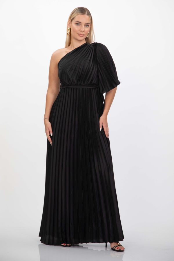One shoulder pleated maxi dress
