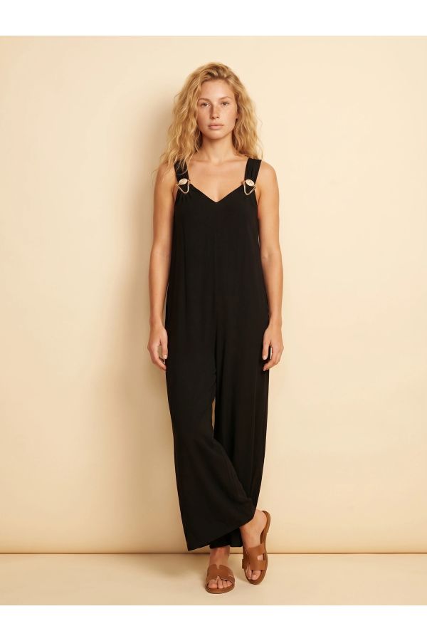 Jumpsuit with decorative buckle