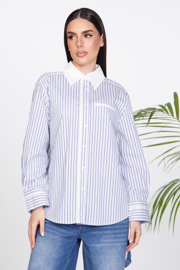 Oversized striped shirt with collar