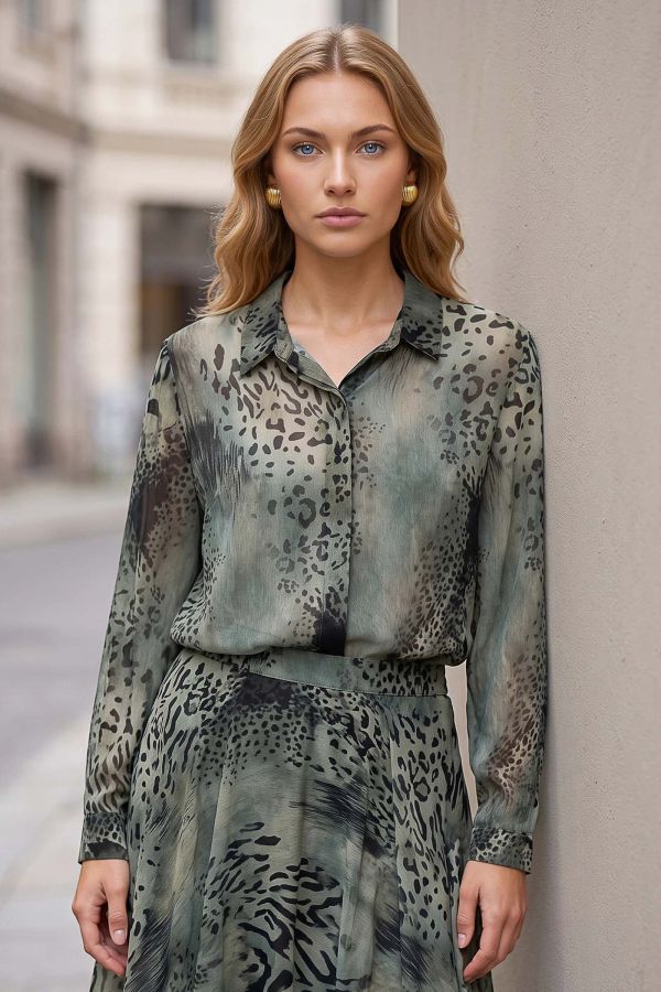 Πουκάμισο μουσελίνα see-through με animal print