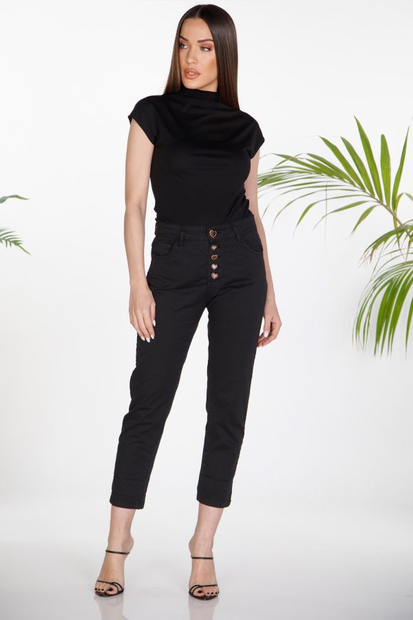 Slim pants with heart-shaped buttons