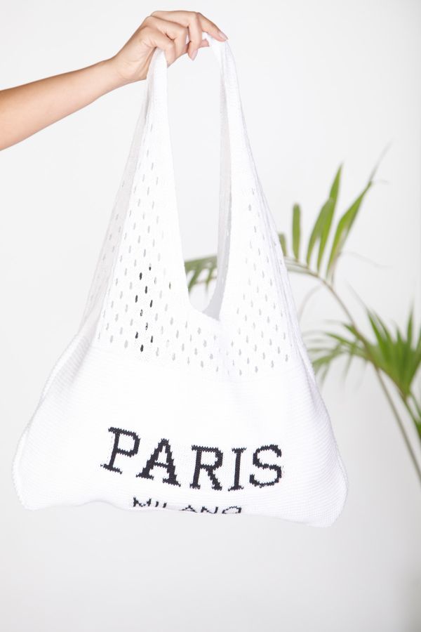 Knit shopping bag with text logo