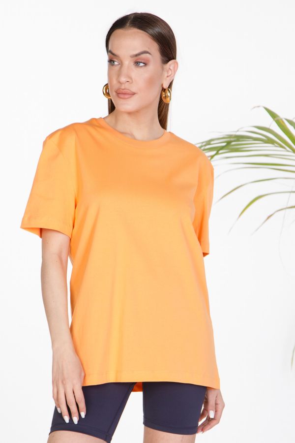 Basic t-shirt με στρογγυλή λαιμόκοψη