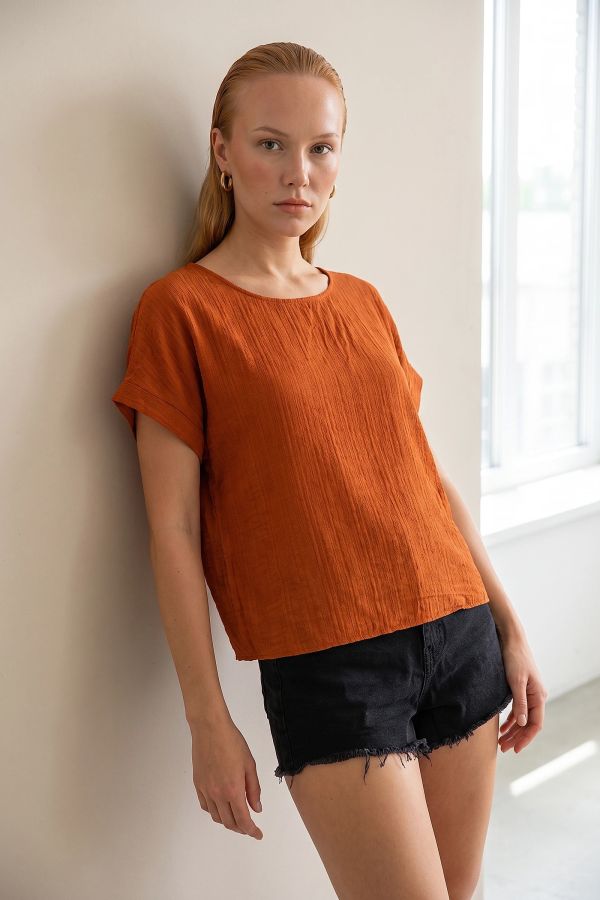 Μπλούζα oversize με κέντημα στην πλάτη