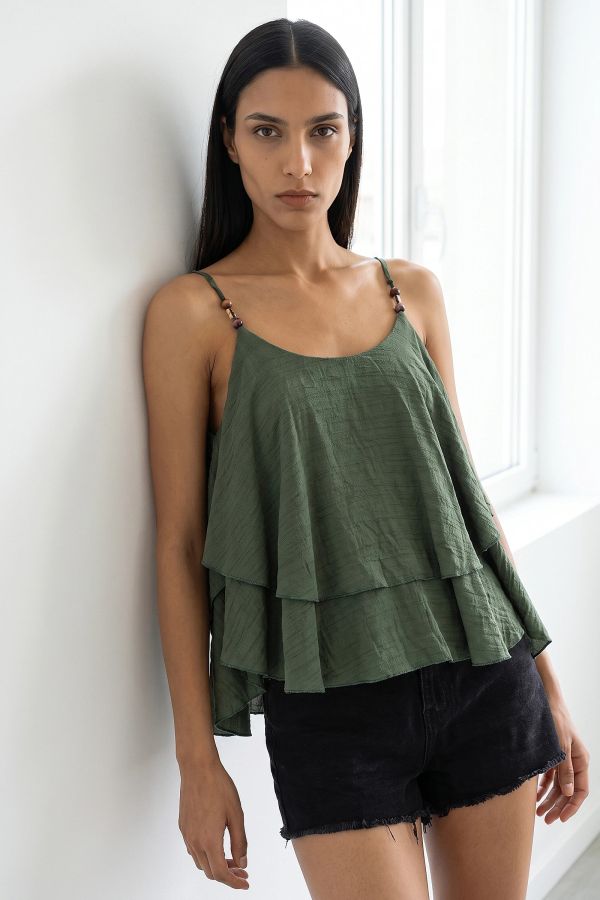 Μπλούζα crop top με βολάν και χάντρες