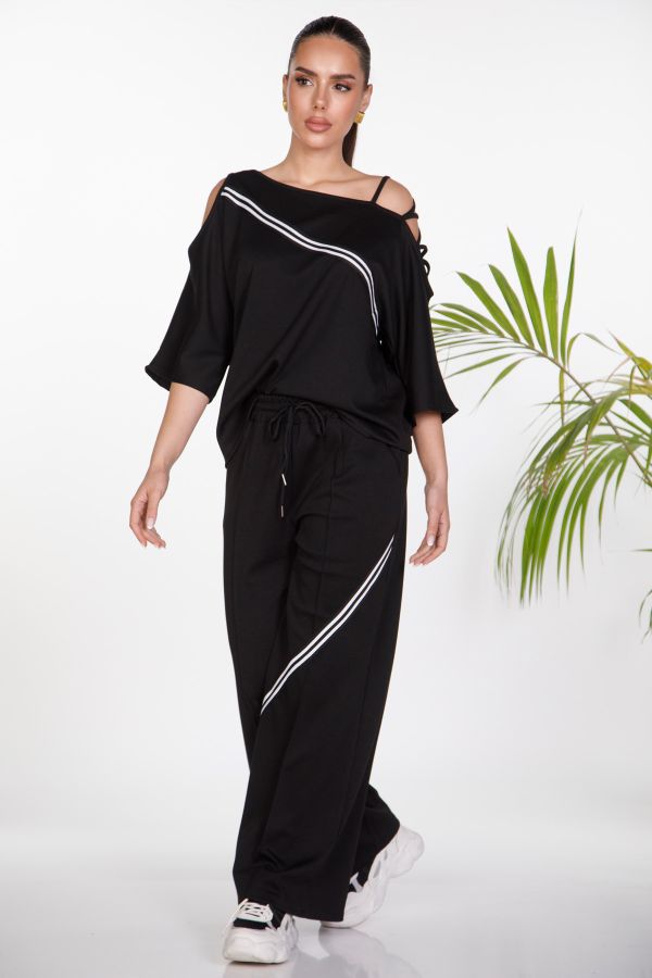 Set with cold shoulder top & trousers
