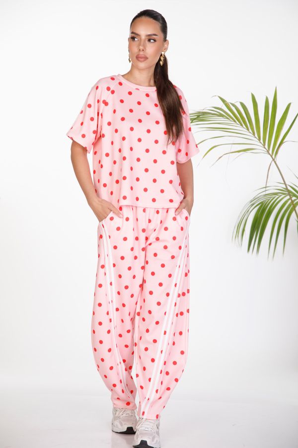Polka dot t-shirt and trousers set with stripes