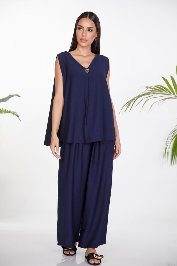 Oversized sleeveless top and trousers set