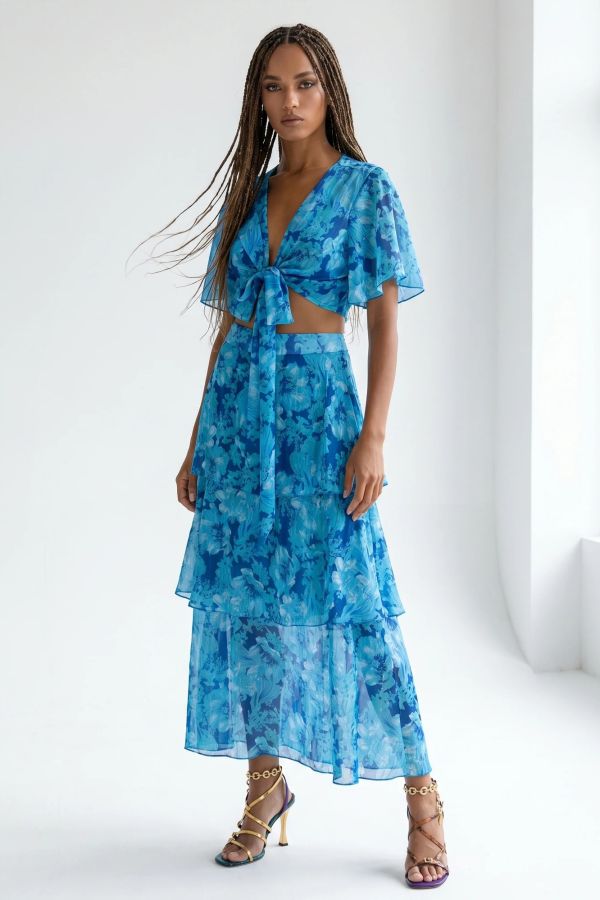Εμπριμέ σετ με crop top και tiered φούστα
