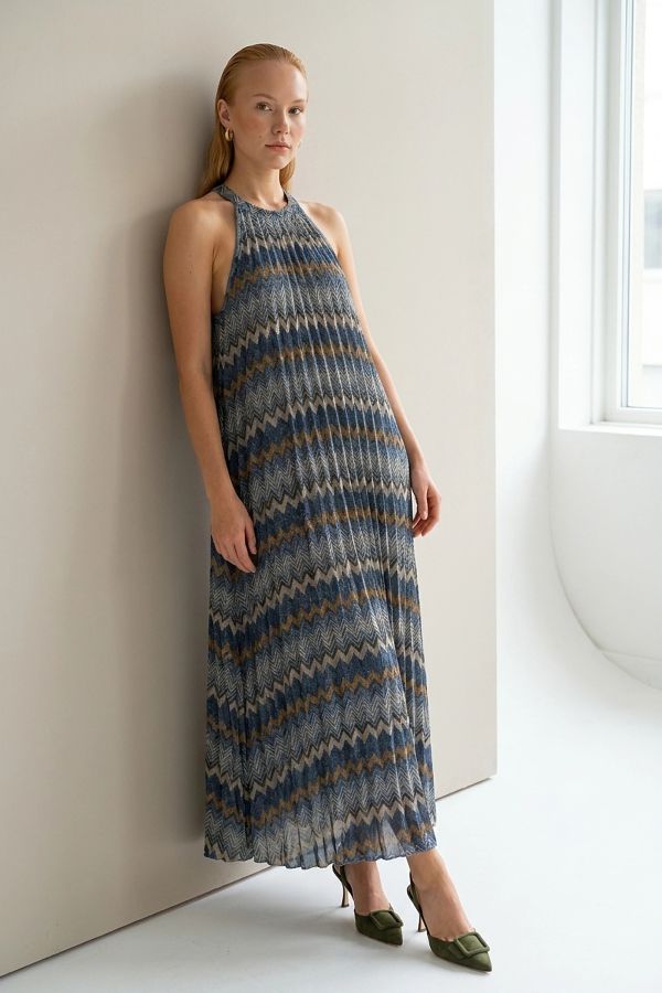 Sleeveless zig-zag lurex maxi dress with neck tie